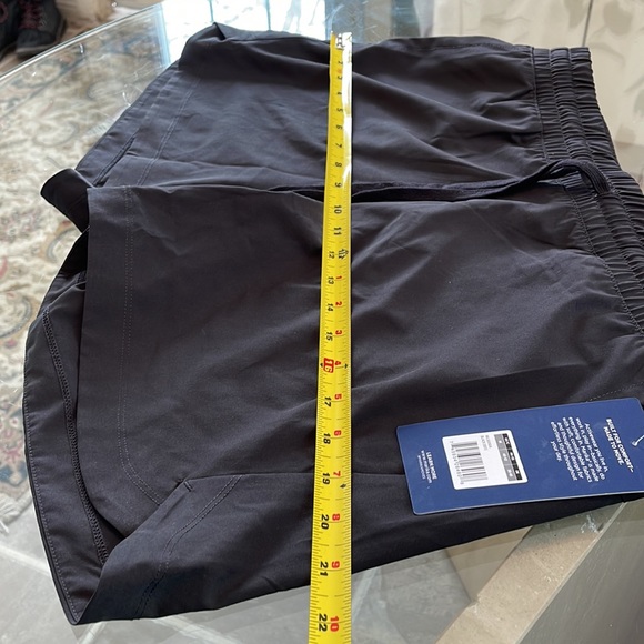 Marika shorts, M, polyester, spandex, black dry wik - Picture 11 of 13